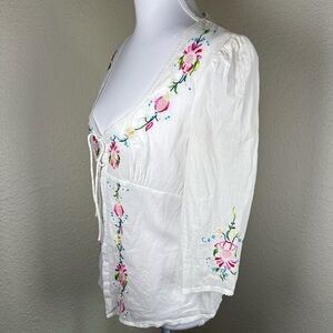 Express White Floral Embroidered Blouse